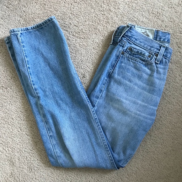 Hollister light-washed jeans! - Picture 3 of 4